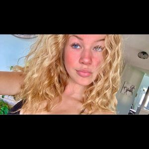 Meet your Posher, Jolie